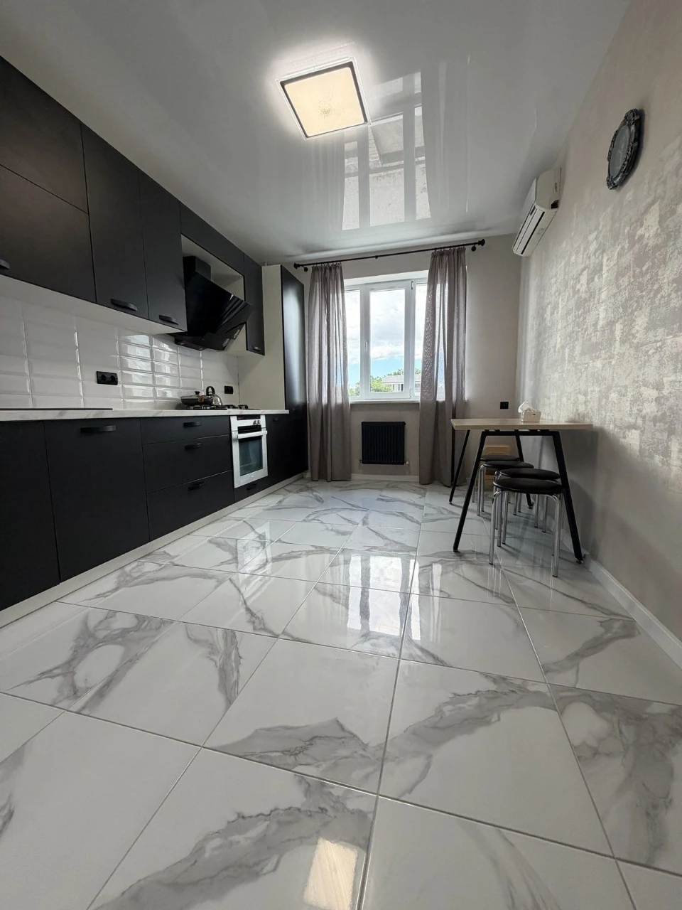 2 bedroom apartment in Monolit