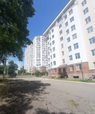 Продам просторную квартиру у моря