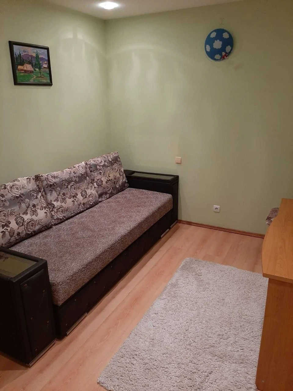 Продам видовую 3 комнатную чешку на Парковой