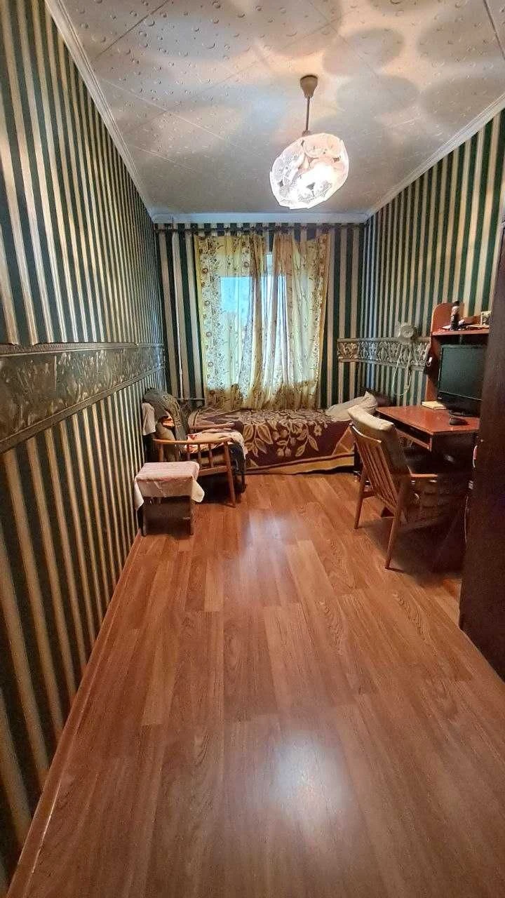 Продам 3х. ком. 45 тыс. возле моря на 3 этаже.