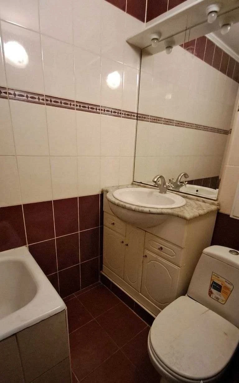 Продам 3х. ком. 45 тыс. возле моря на 3 этаже.