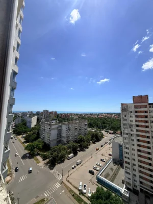 Пропонується простора 3-кімнатна квартира площею 107 м²
