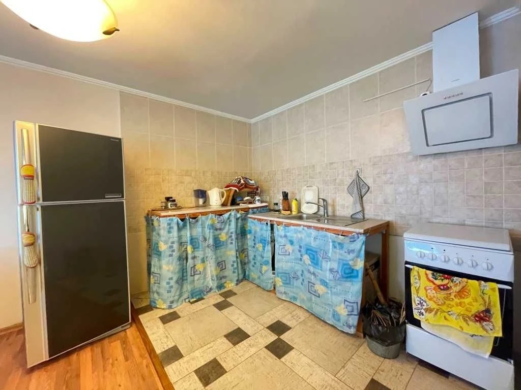 Продам 3к квартира с большой кухней- гостиной! Можно по Гос