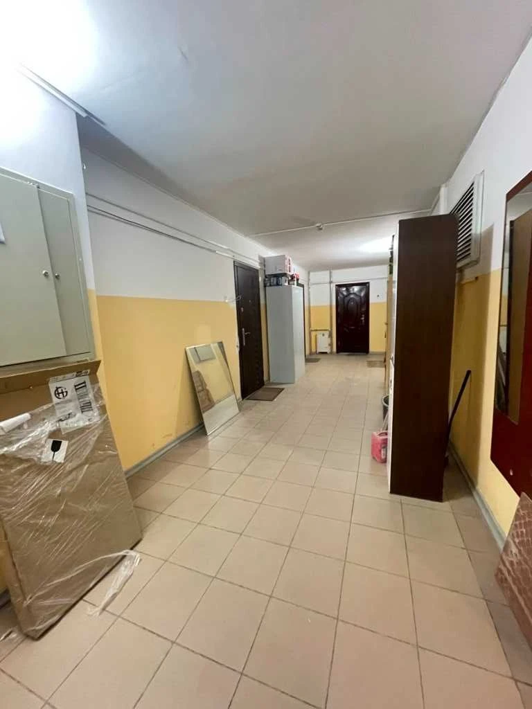 Продам 3к квартира с большой кухней- гостиной! Можно по Гос