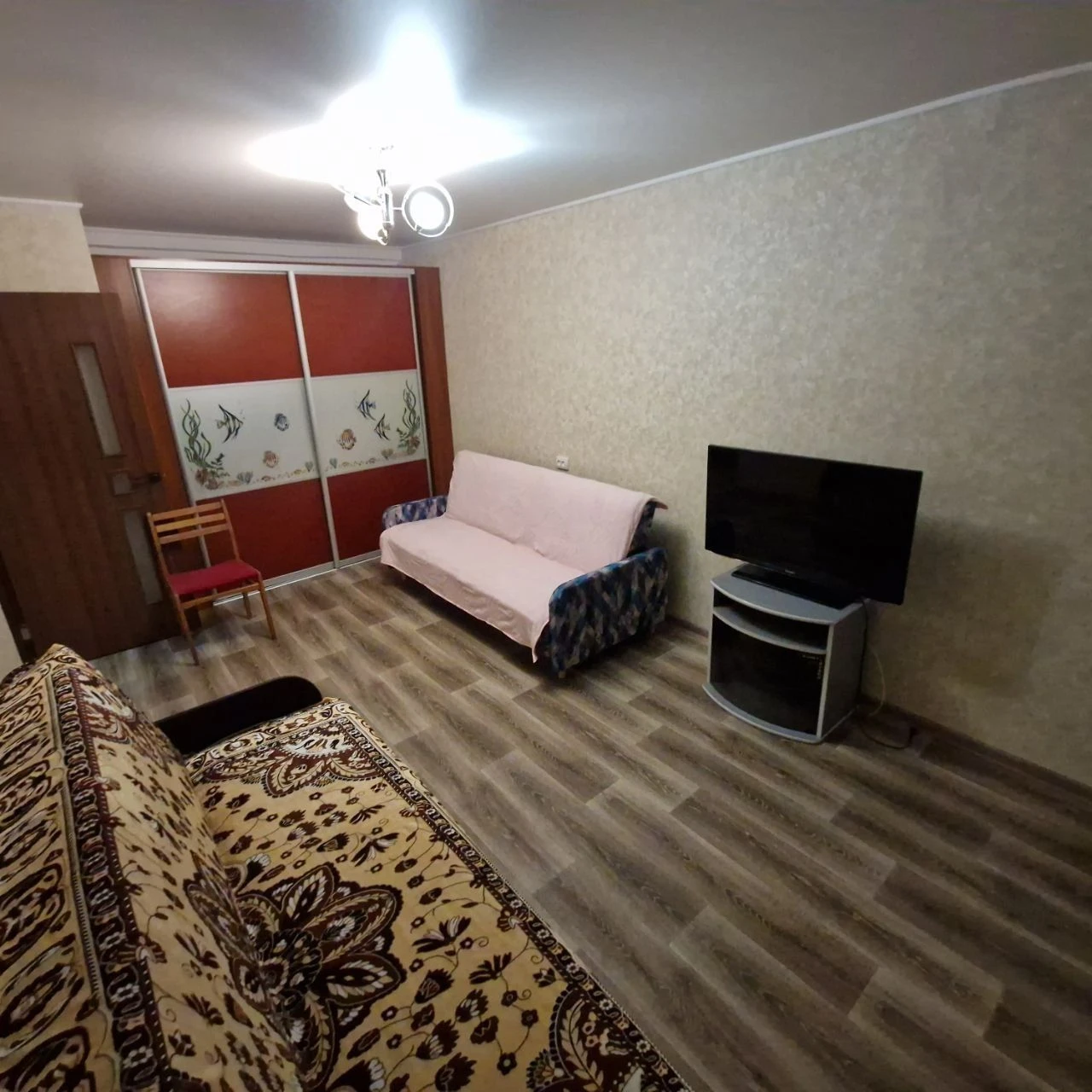 Продам 1-кімнатну в Чорноморську, 2 хвилини до пляжу