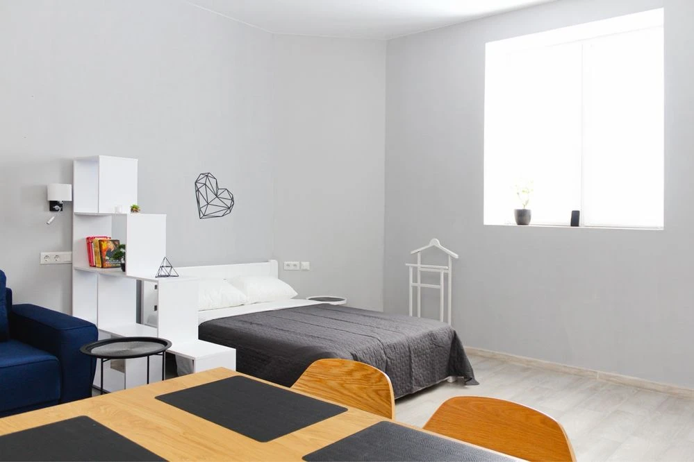 В продаже квартра, квартира укрытие ) в качественом районе !