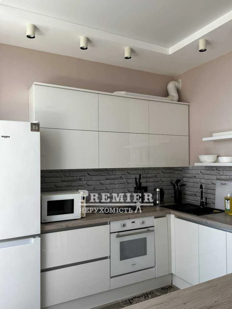 Продаж 2 кімн. квартири біля моря