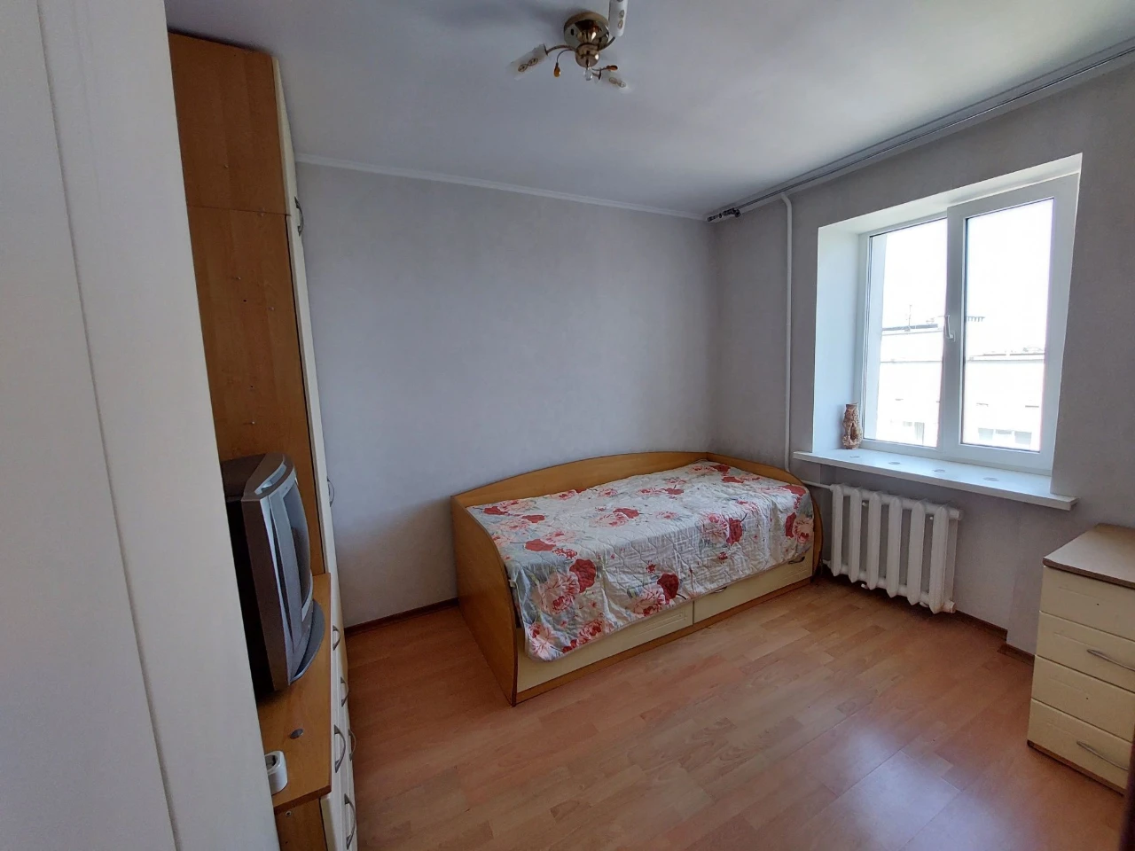 Продам 4х комнатную квартиру в Черноморске с видом на Черном