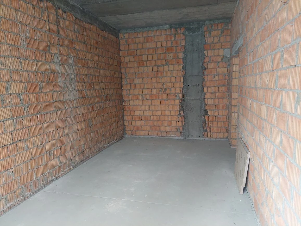 Продам 1 ком.кв. 56 м.кв с Индивидуальным отоплением