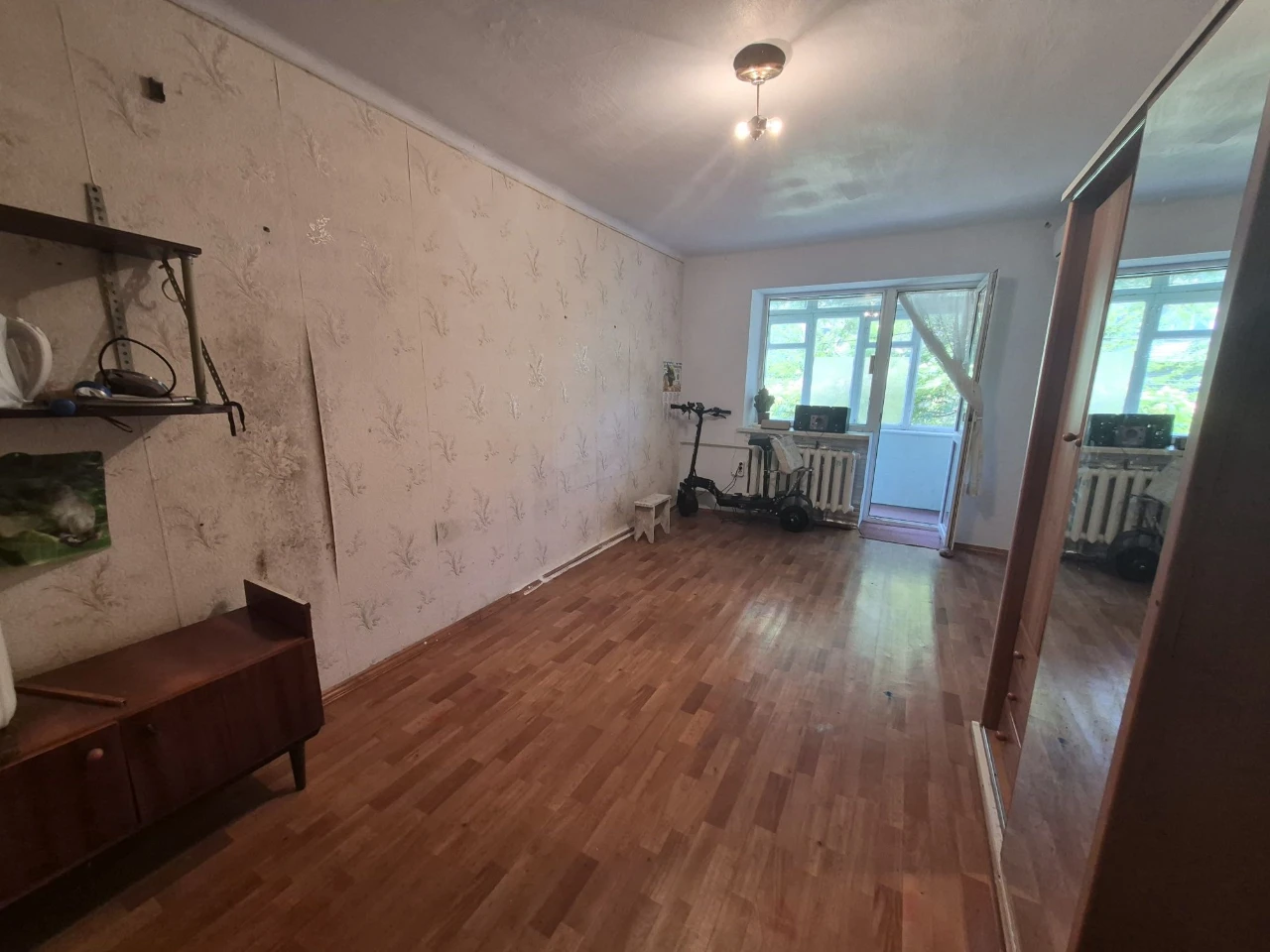 Продам 1к.квартиру коммунального типа