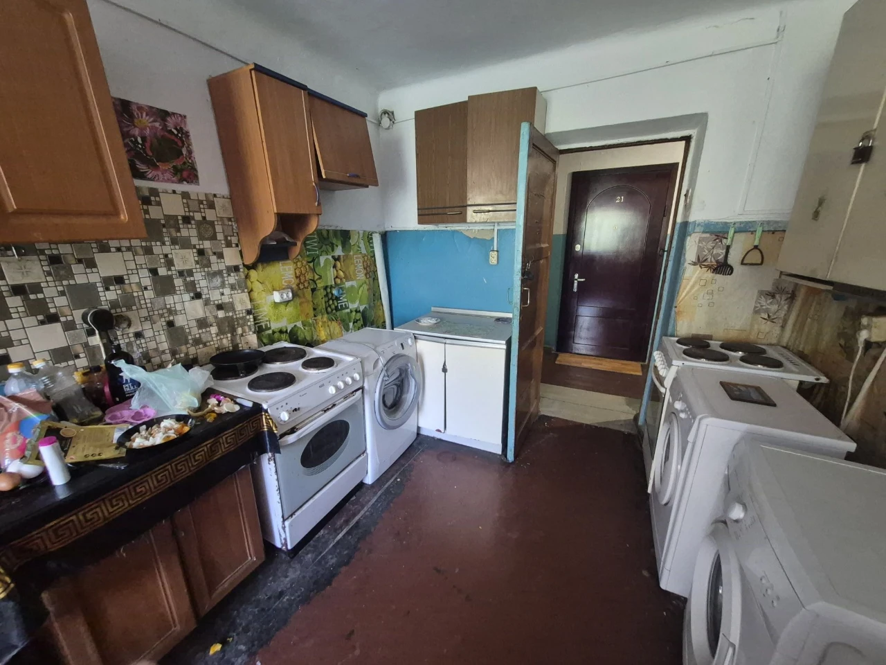 Продам 1к.квартиру коммунального типа
