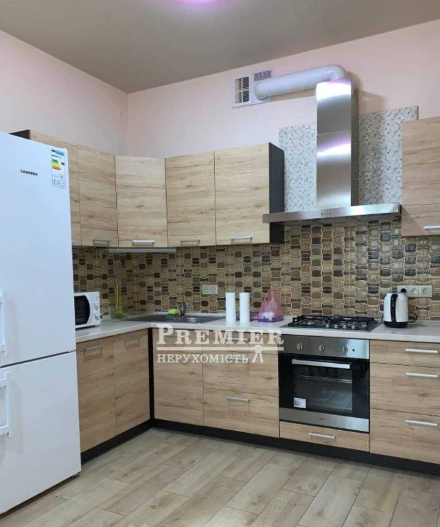 До продажу 4-кімн. квартира