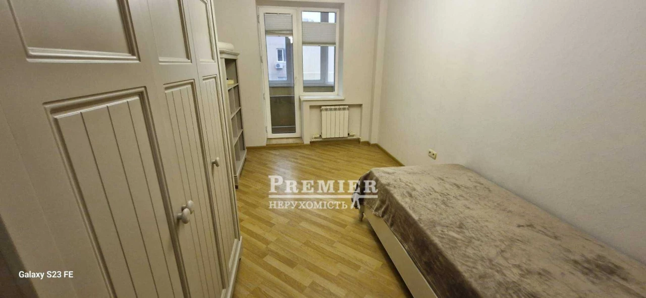 У продажу 3 кімн. простора квартира