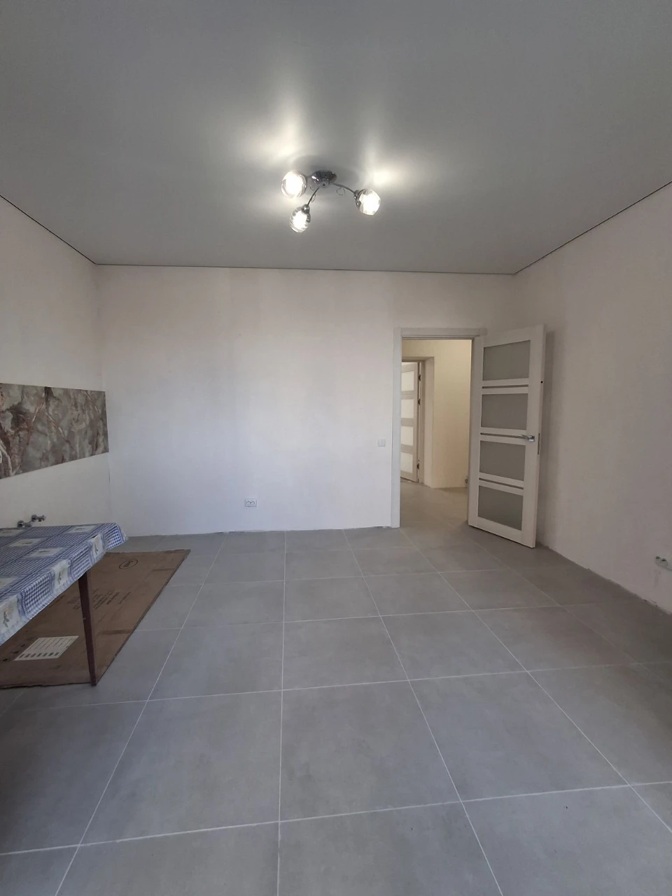 For Sale: Apartment in a prestigious area.