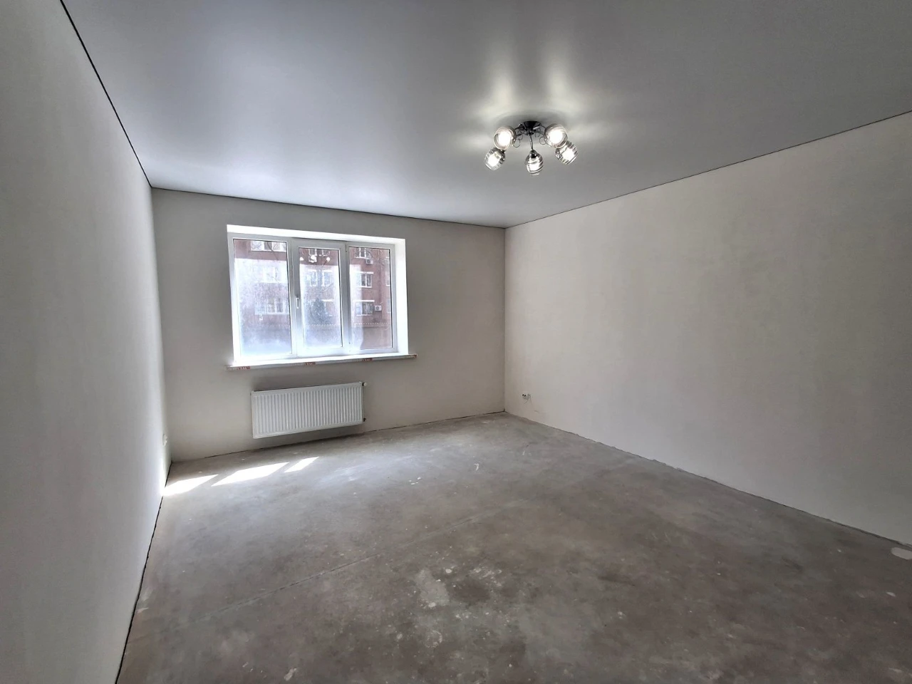 For Sale: Apartment in a prestigious area.