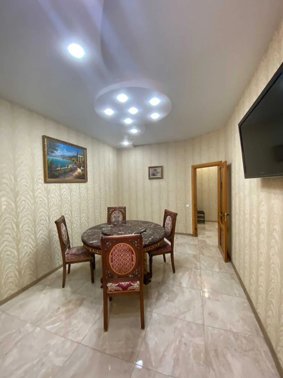 Продам 2 комнатную на Парковой в новострое с евроремонтом