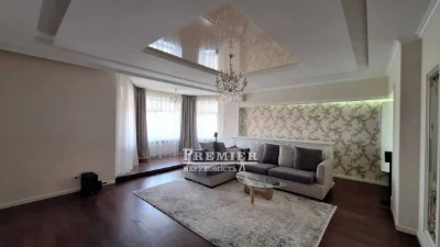Продаж 3 кімн. з дизайнерським ремонтом