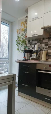 Продам 2к с шикарным видом на озеро!