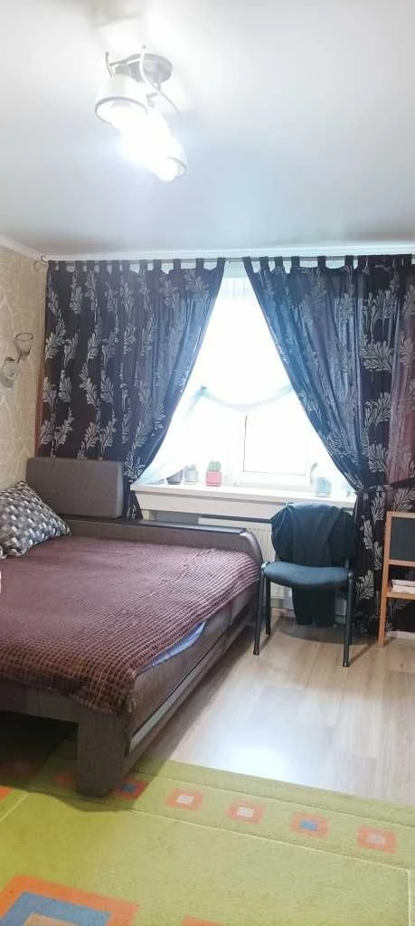 Продам 2к с шикарным видом на озеро!