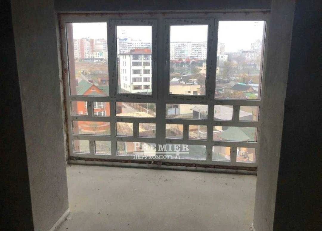 У продажу світла та простора 2 кімн. квартира