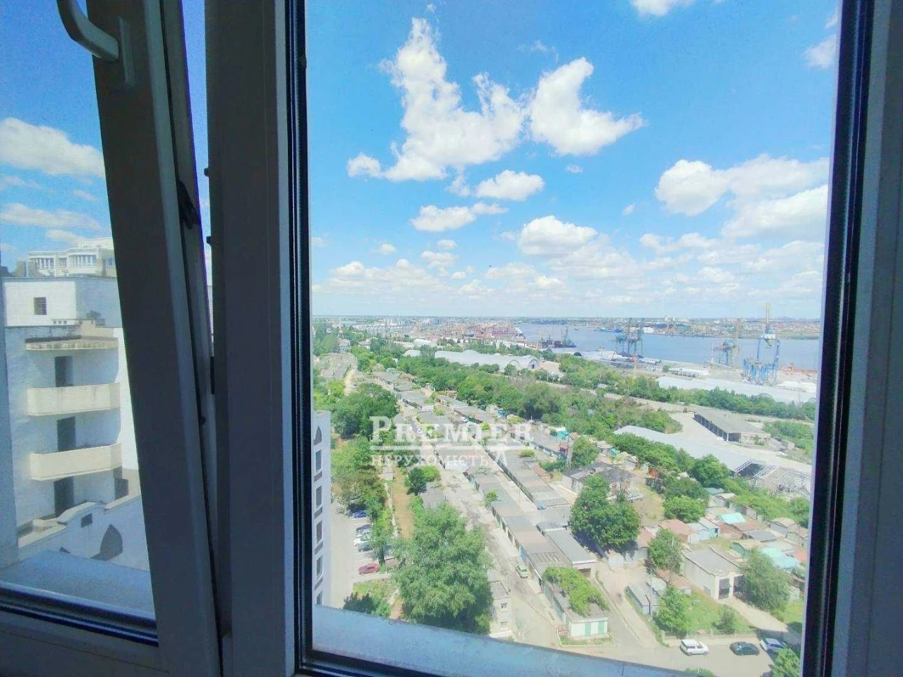 Продажа 1-комнатной квартиры 58,7 кв.м.
