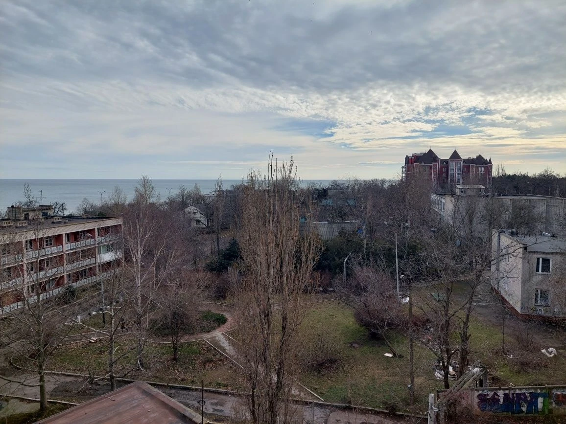 3-кімнатна квартира з видом на море в цегляному будинку від господаря. Будинок