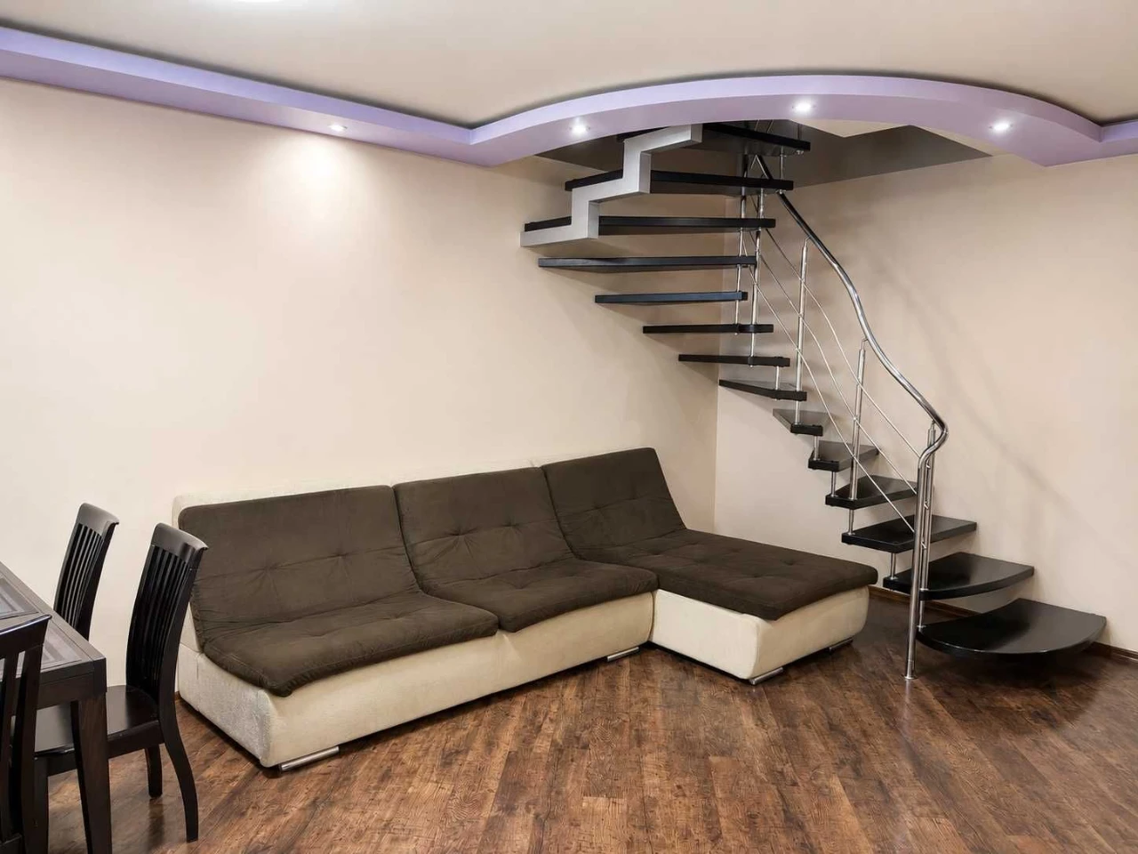 Продаж дворівневої квартири 140 м² у Чорноморську, АББО