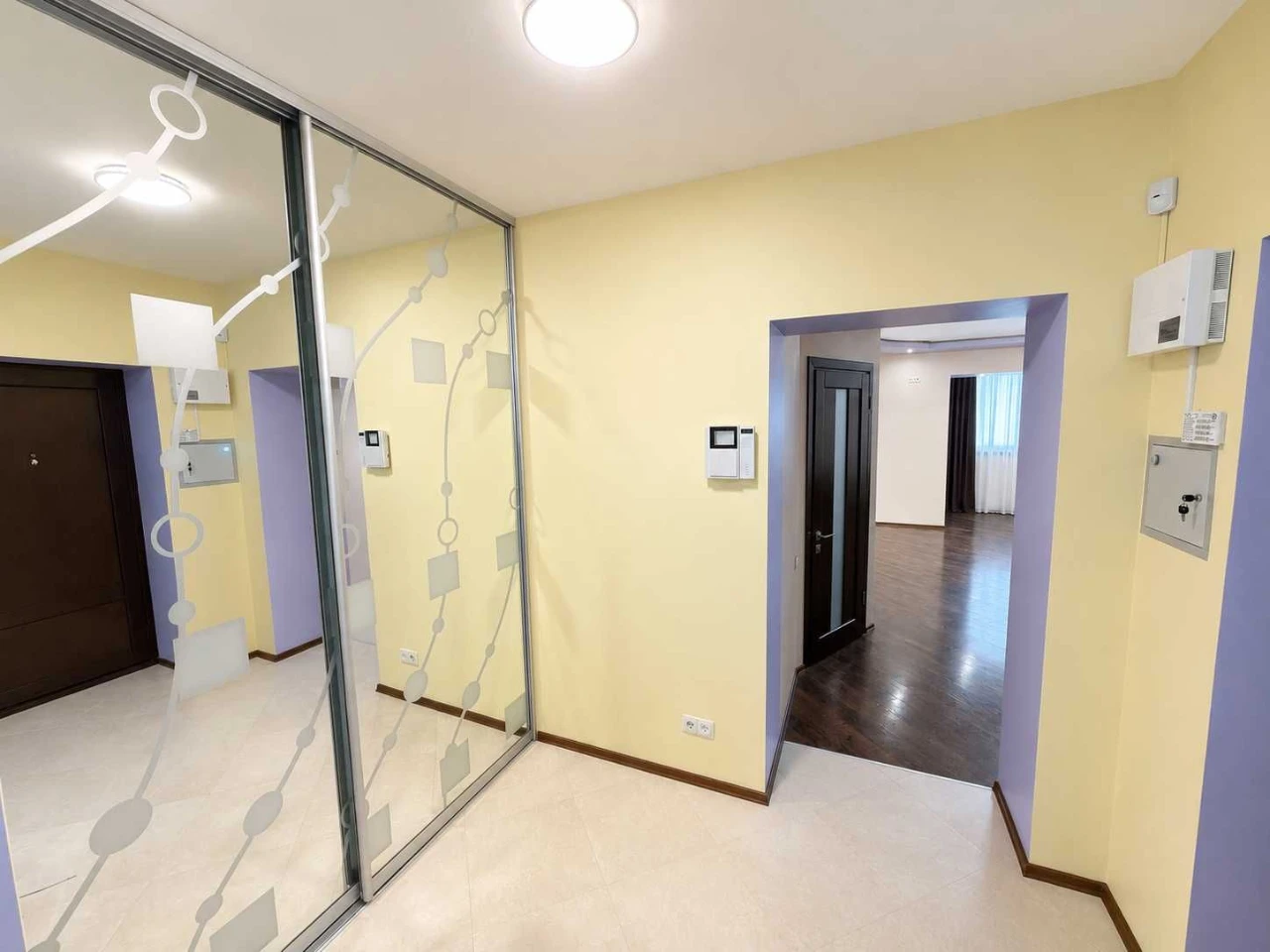Продаж дворівневої квартири 140 м² у Чорноморську, АББО