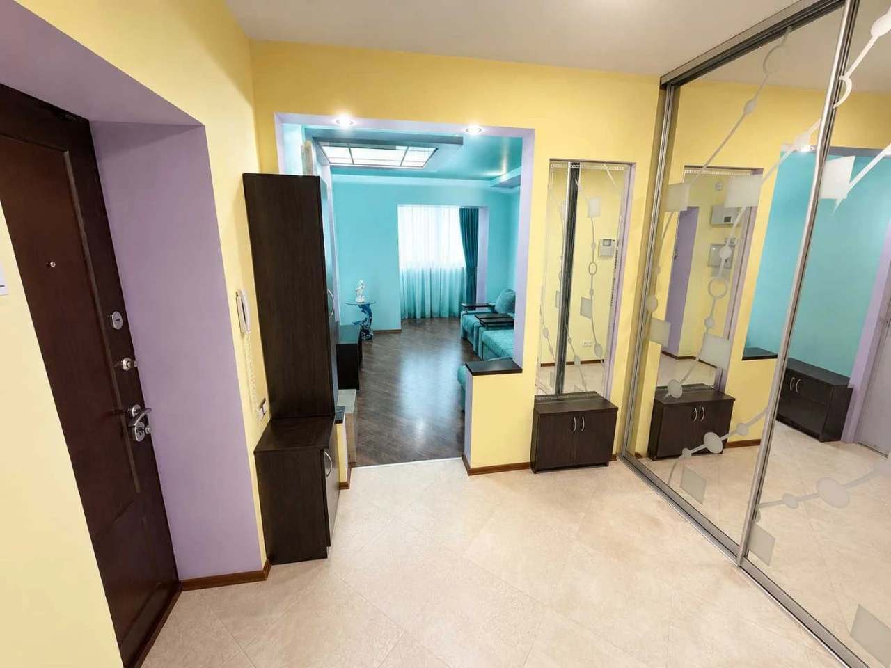 Продаж дворівневої квартири 140 м² у Чорноморську, АББО