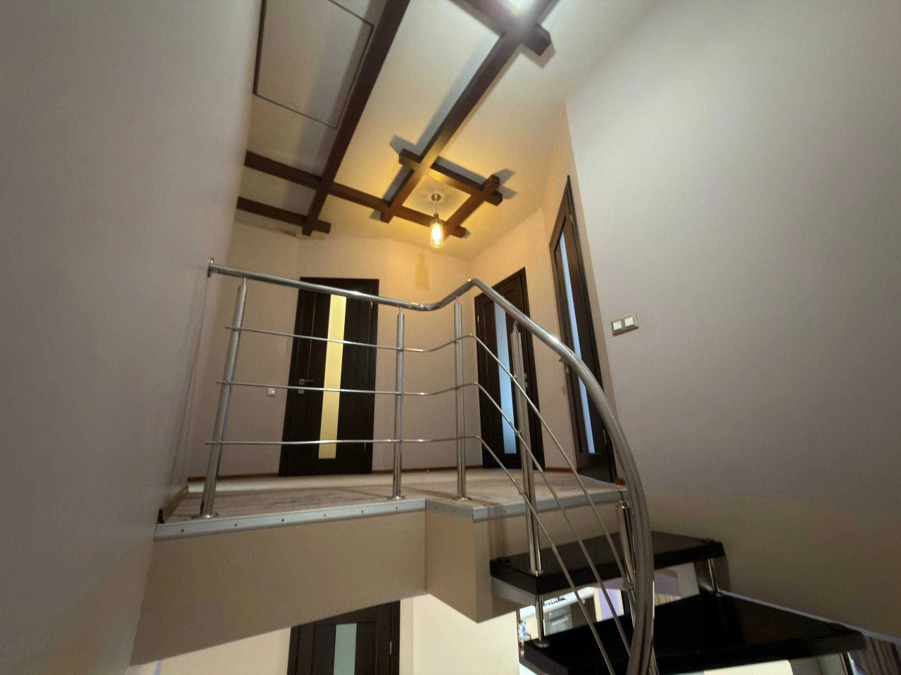 Продаж дворівневої квартири 140 м² у Чорноморську, АББО