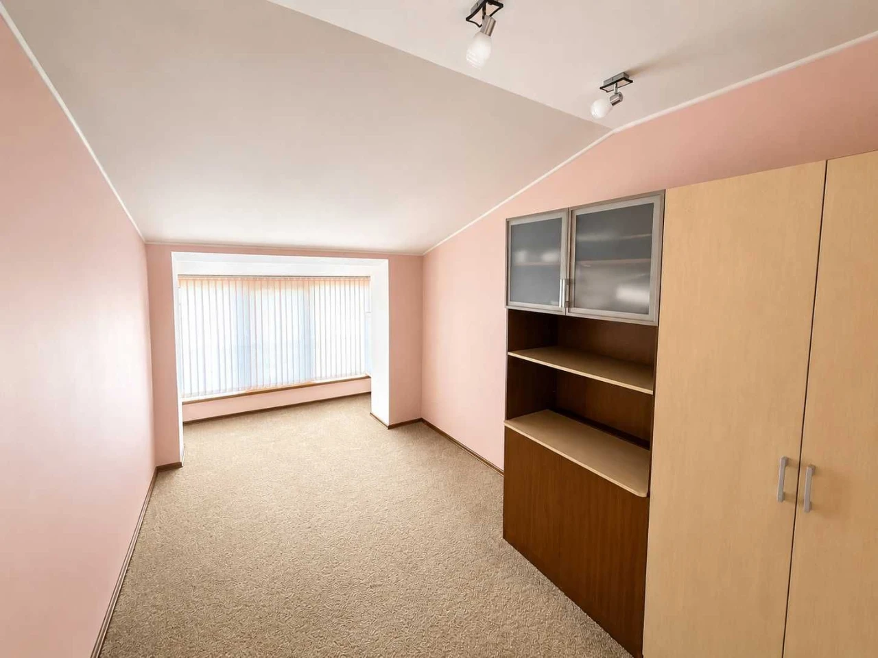 Продаж дворівневої квартири 140 м² у Чорноморську, АББО