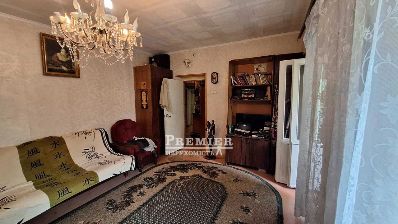 У продажу 2 кімн. квартира у м. Чорноморськ.