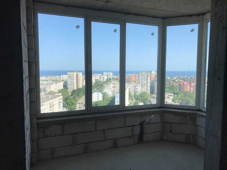 Однокімнатна  велика 58 кв.м квартира  в новостроє з лифтом