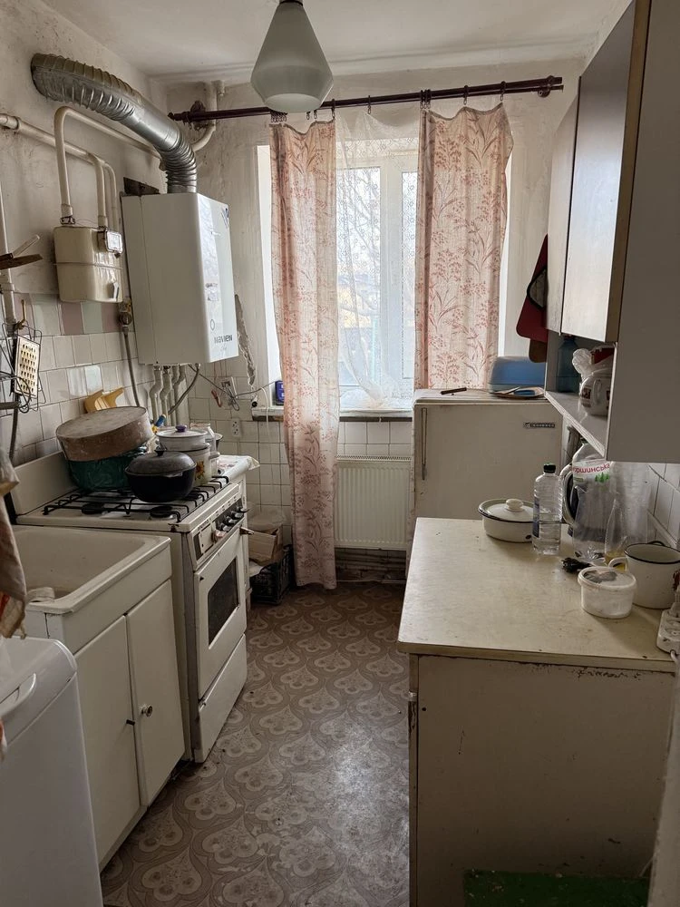 Продаю квартиру в місті Зіньків Полтавської області