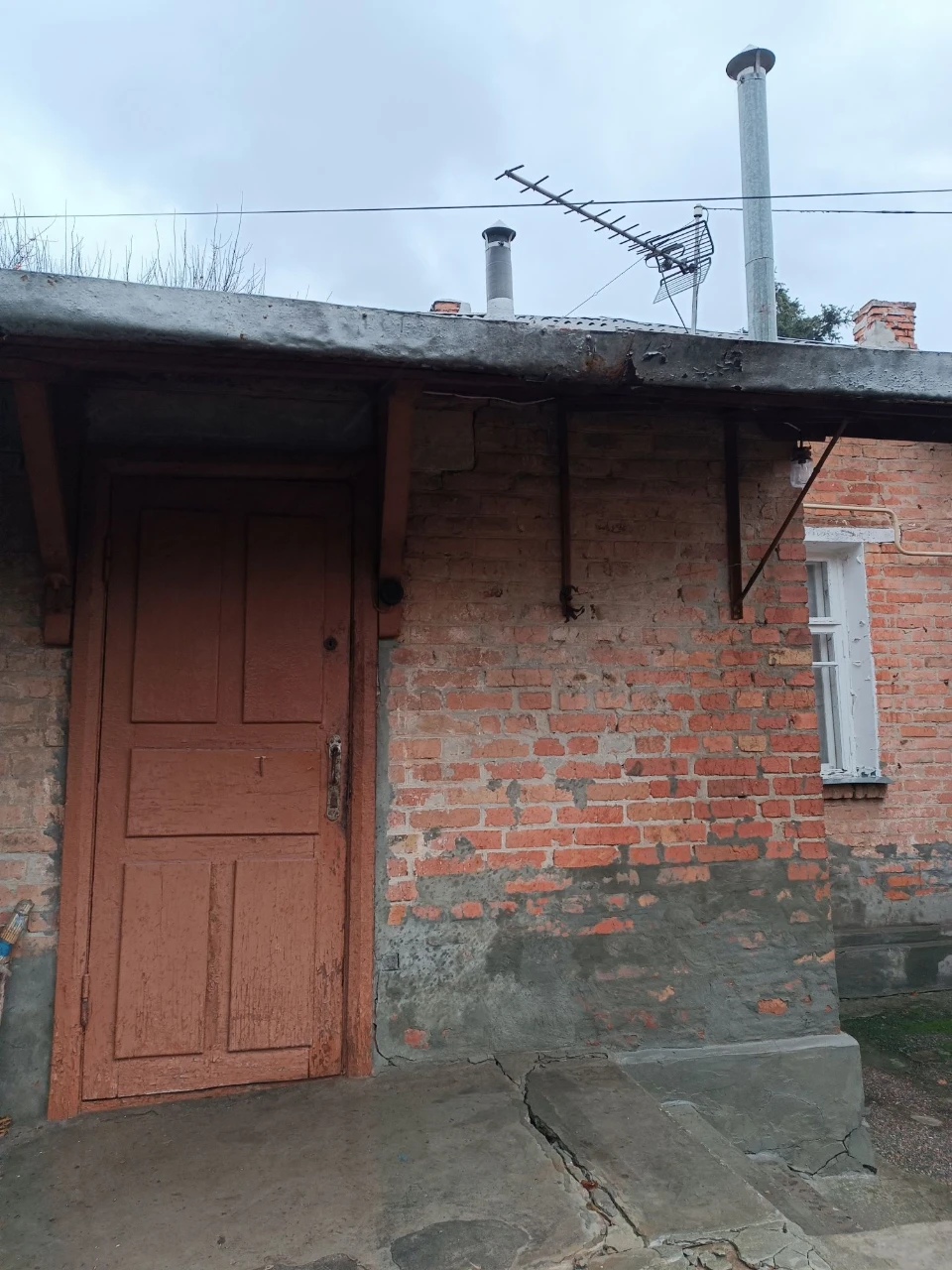 Продам 2-х кімнатну квартиру у м Зіньків