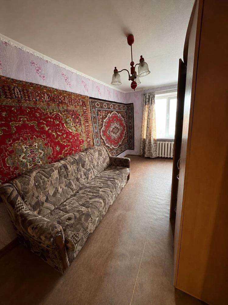 2-кімнатна квартира в самому центрі Карлівки | Роздільні кім