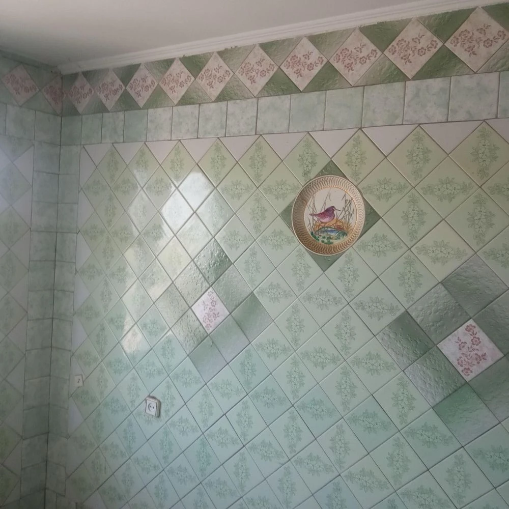 Продам 2-х кімнатну квартиру з коморкою м. Карлівка мр «Мрія