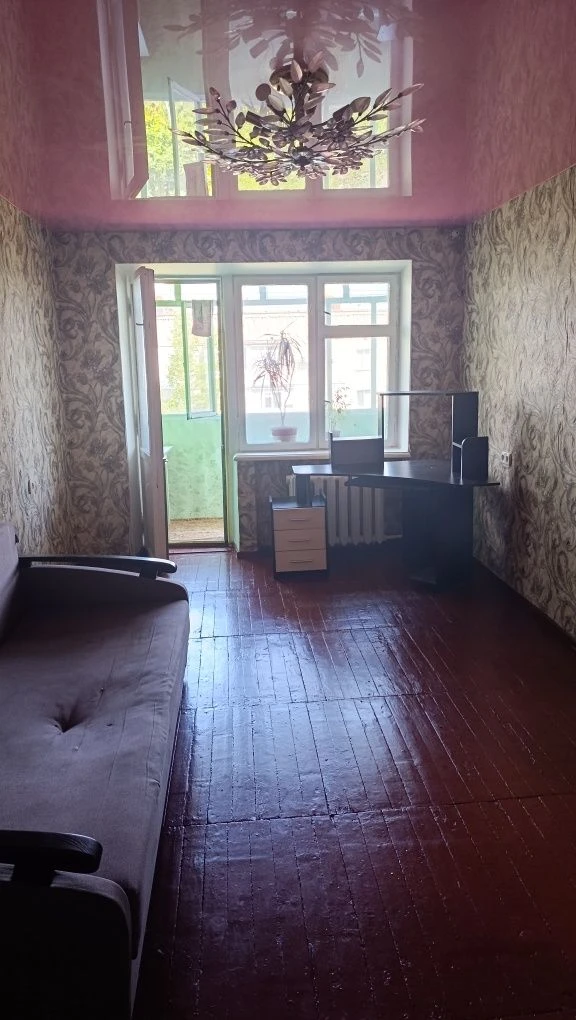 Продам однокімнатну  квартиру