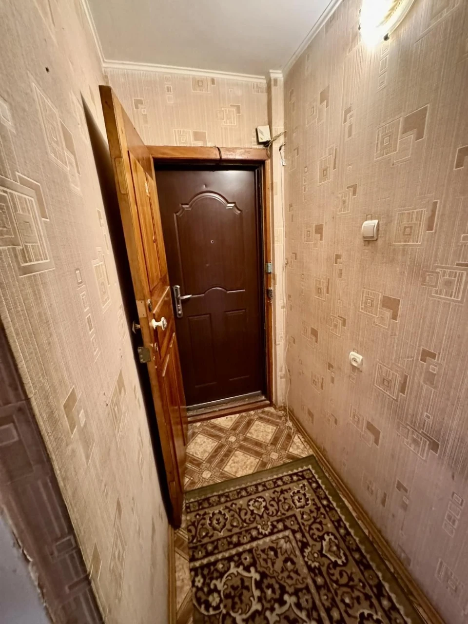 2-bedroom apartment " є відновлення"
