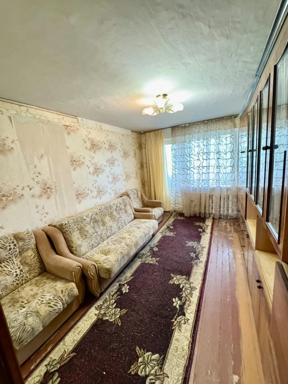 2-bedroom apartment " є відновлення"