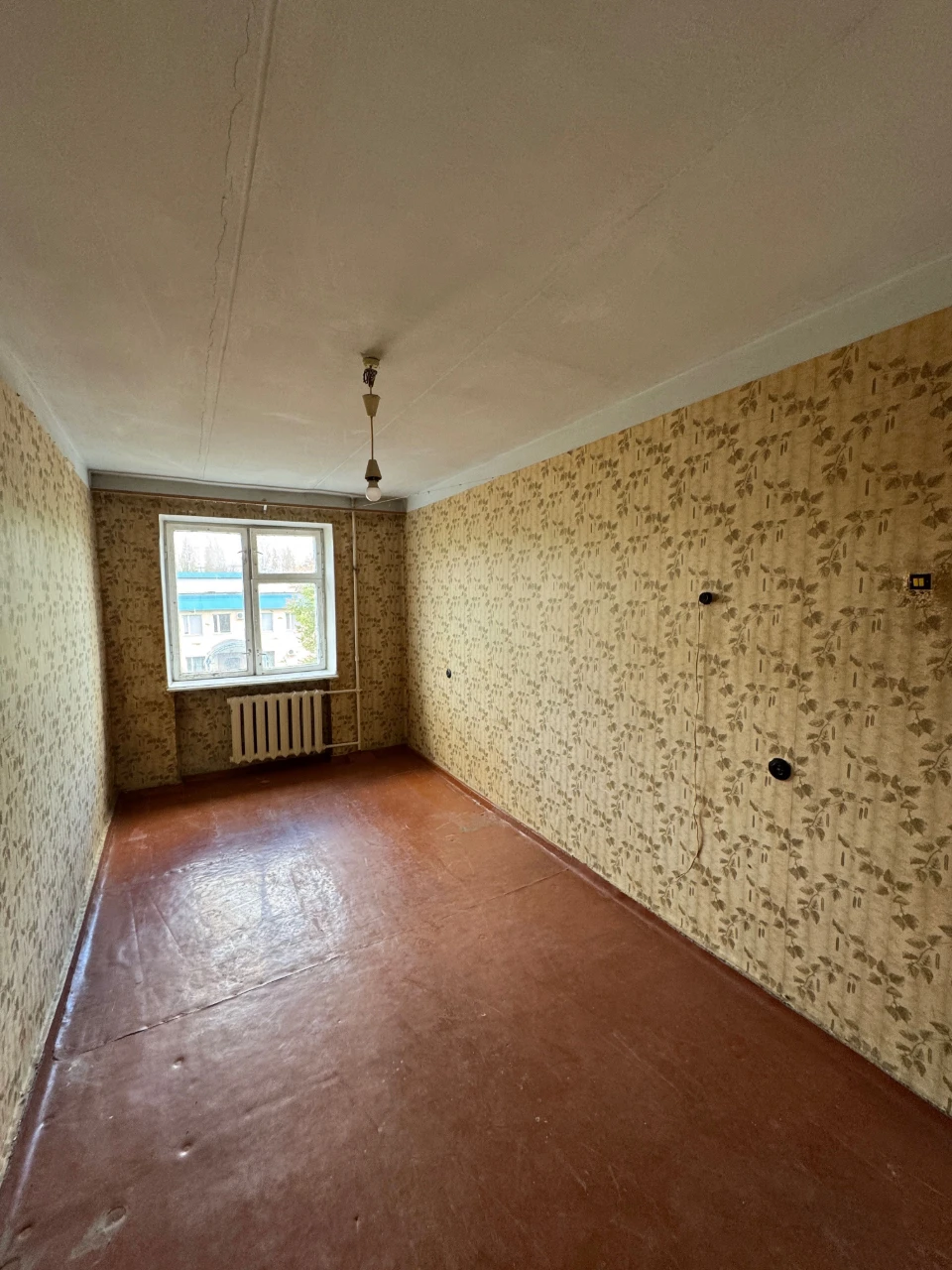 Продам 3 кімнатну квартиру в цегляному будинку