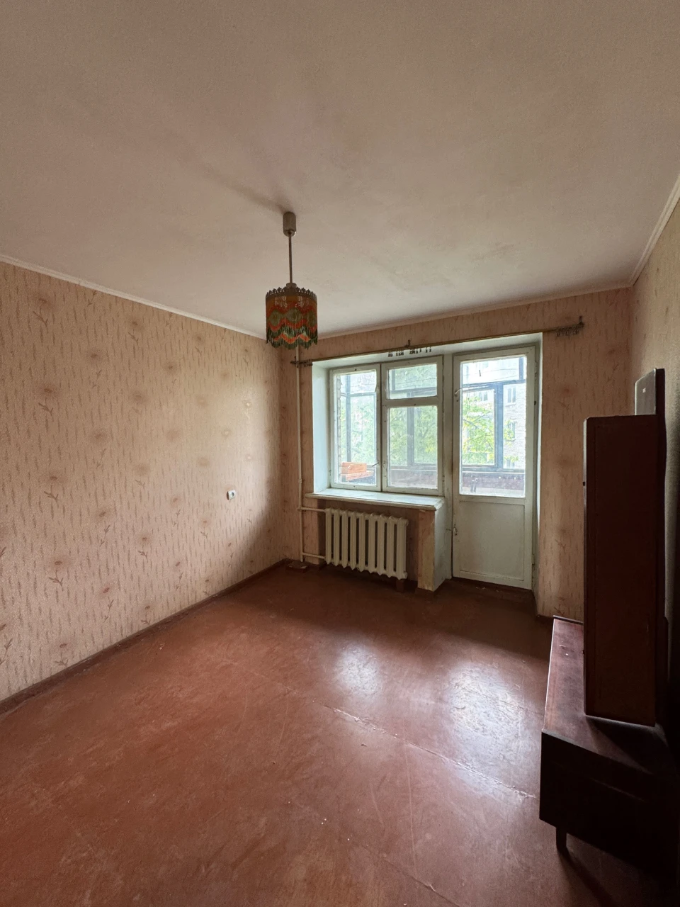 Продам 3 кімнатну квартиру в цегляному будинку