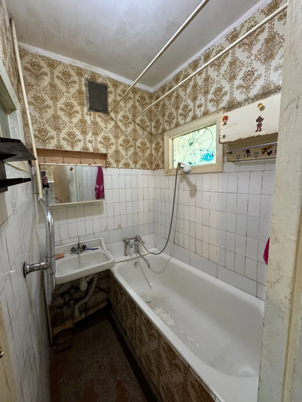 Продам 3 кімнатну квартиру в цегляному будинку