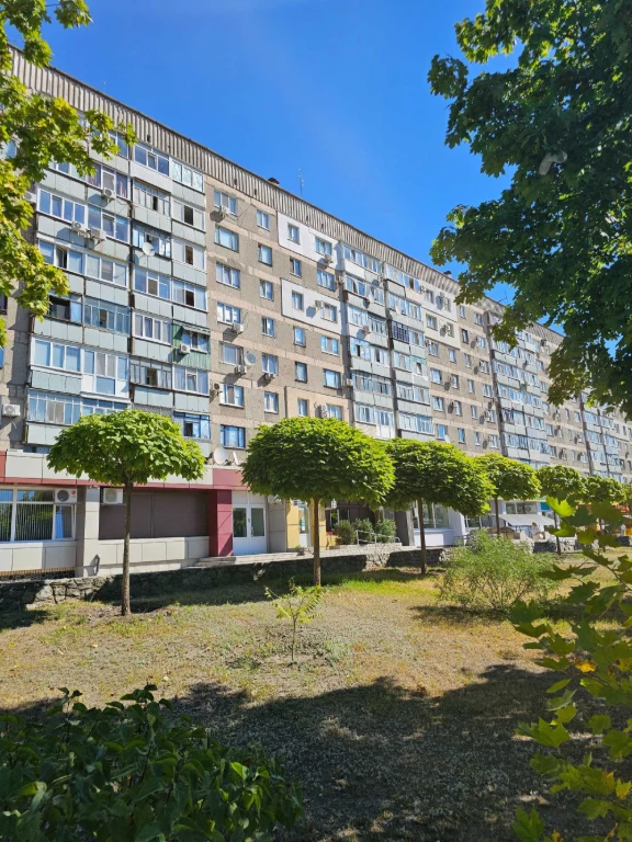 Sale of a 3-bedroom apartment in the city center