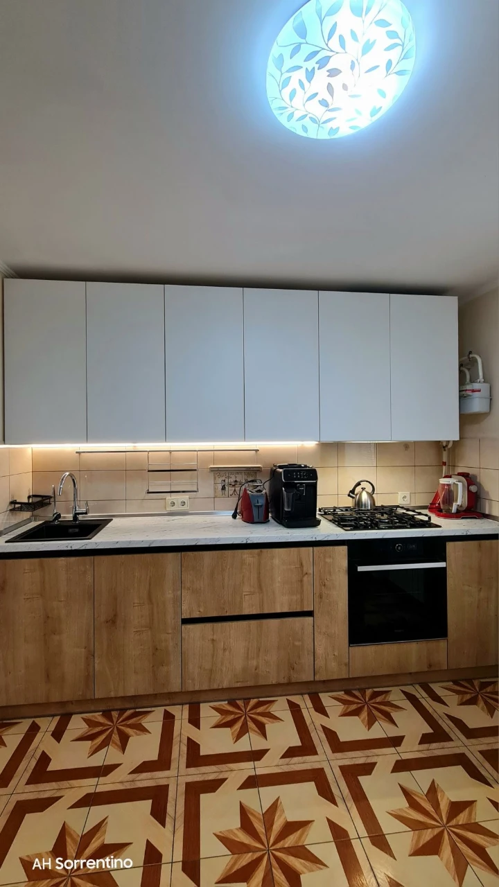 Sale of a 2-room apartment 72 m² with furniture and appliances!