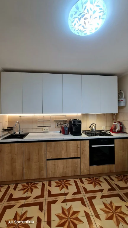 Sale of a 2-room apartment 72 m² with furniture and appliances!