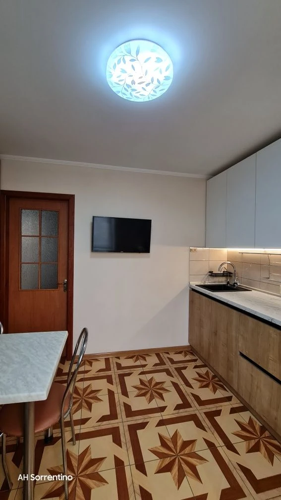 Sale of a 2-room apartment 72 m² with furniture and appliances!