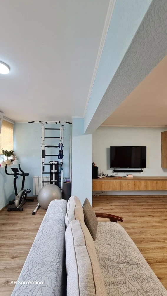 Sale of a 2-room apartment 72 m² with furniture and appliances!