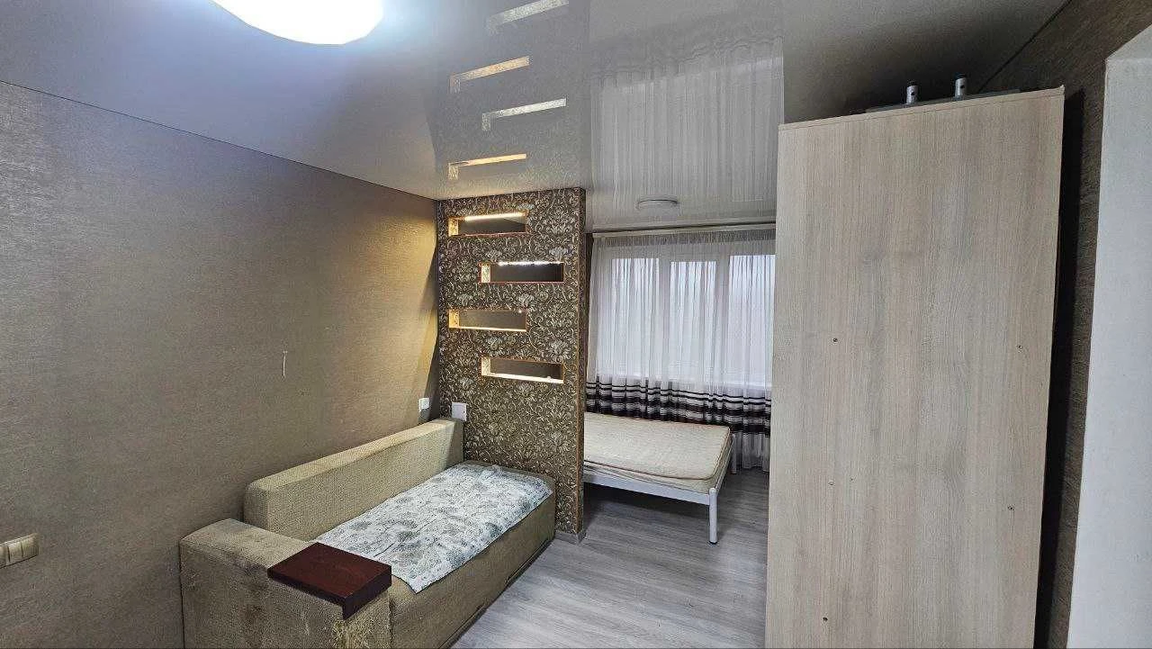 Sale of a 3-bedroom apartment near the embankment