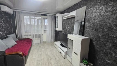 Sale of a 3-bedroom apartment near the embankment